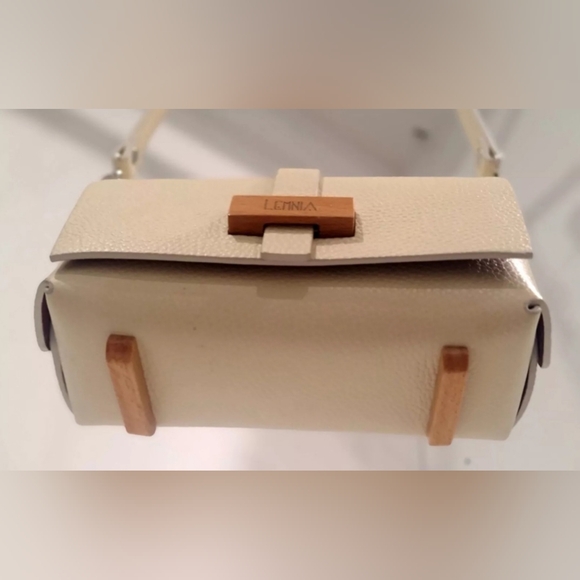 Hand made beautiful leather mini bag - Picture 3 of 7